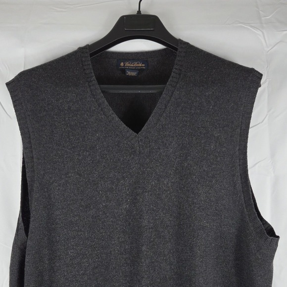Brooks Brothers Other - Brooks Brothers Mens XL Charcoal Grey Italian Lambswool V-Neck Sweater Vest